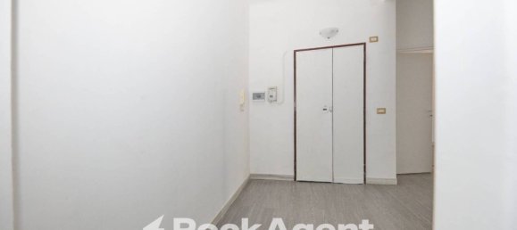 3 Schlafzimmer Wohnung in Genoa, Italy, Nr. 275237 6