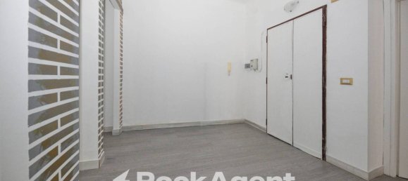 3 Schlafzimmer Wohnung in Genoa, Italy, Nr. 275237 3