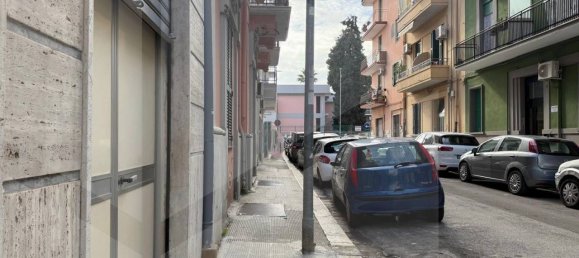 1 room Commercial property in Bari, Italy No. 17354 6