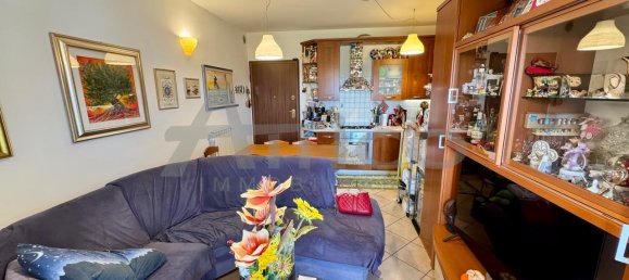 4 rooms Apartment in Rovigo, Italy No. 230591 2