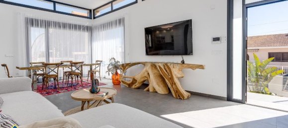 4 bedrooms House in Torrevieja, Spain No. 131916 5