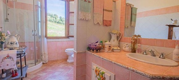 8 rooms House in Gavorrano, Italy No. 209009 23