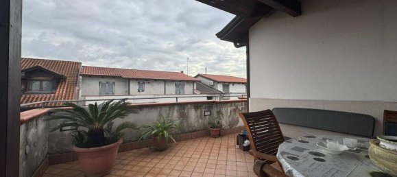 5 rooms Penthouse in Giugliano in Campania, Italy No. 28228 3