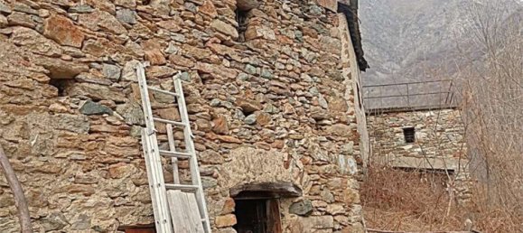 2 rooms House in Perloz, Italy No. 186635 10