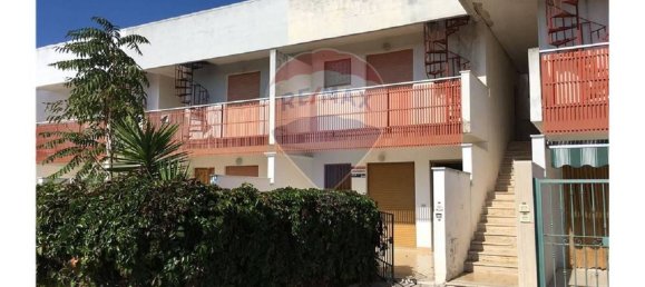Apartamento de 3 habitaciónes en Manfredonia, Italy No. 108690 2