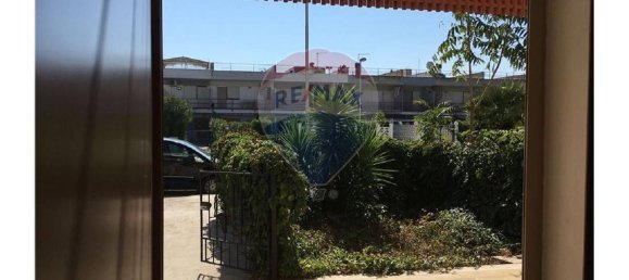 Apartamento de 3 habitaciónes en Manfredonia, Italy No. 108690 3