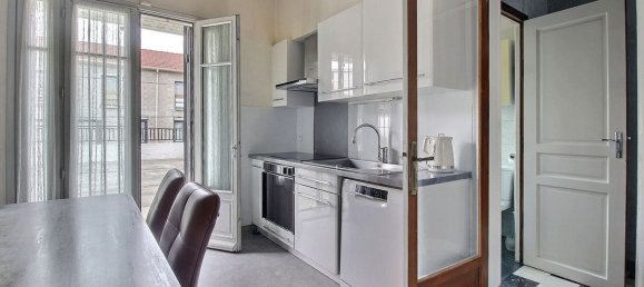 5 bedrooms House in Romainville, France No. 151284 2