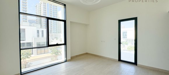 4 Schlafzimmer Villa in Al Furjan, UAE, Nr. 64340 9