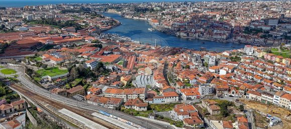 3 bedrooms House in Vila Nova de Gaia, Portugal No. 176381 32