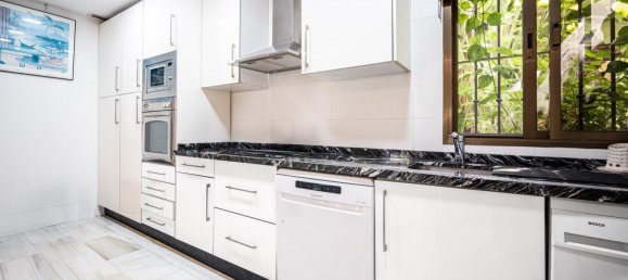 3 chambres Appartement à Marbella, Spain No. 136976 4