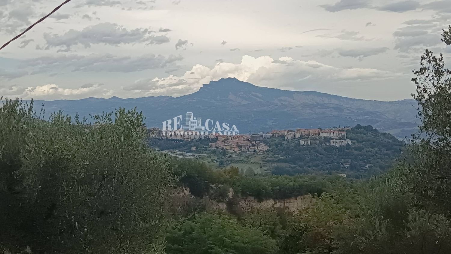 4 bedrooms House in Folignano, Italy No. 347860