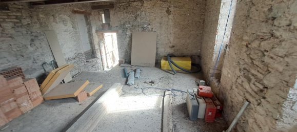 3 rooms Apartment in Tuoro sul Trasimeno, Italy No. 172084 7