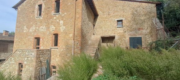 3 rooms Apartment in Tuoro sul Trasimeno, Italy No. 172084 4