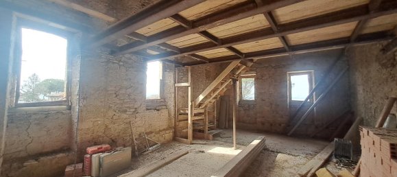 3 rooms Apartment in Tuoro sul Trasimeno, Italy No. 172084 6