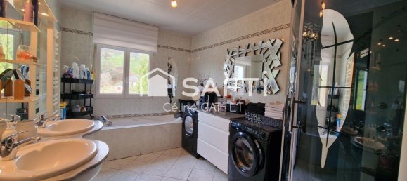 5 Schlafzimmer Haus in Amagney, France, Nr. 200424 8