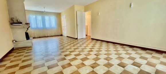 7 غرف نوم منزل في Goussainville, France رقم 304604 2