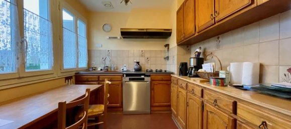 7 غرف نوم منزل في Goussainville, France رقم 304604 3