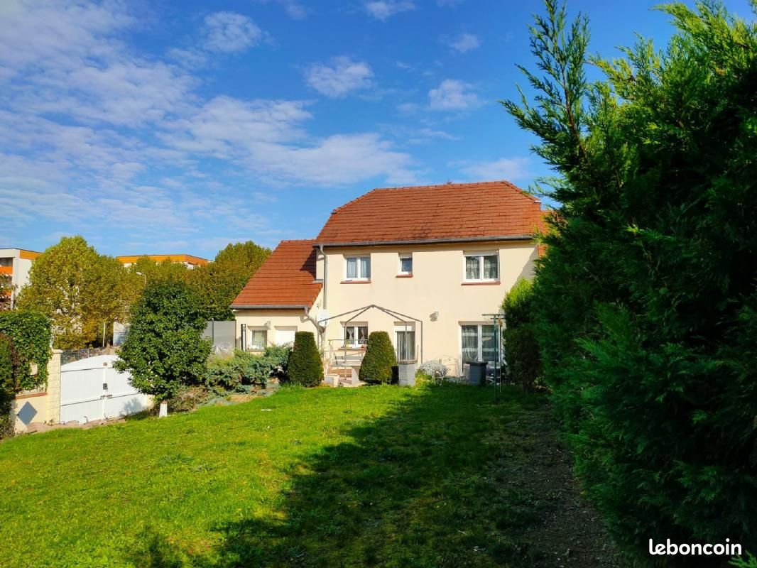 Casa T3 em Sarreguemines, France N.º 263749