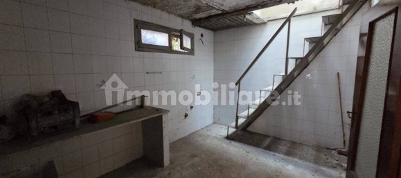 93m² Warehouse in Naples, Italy No. 267847 8