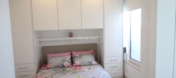 Apartamento de 3 dormitorios en Swieqi, Malta No. 10033 2