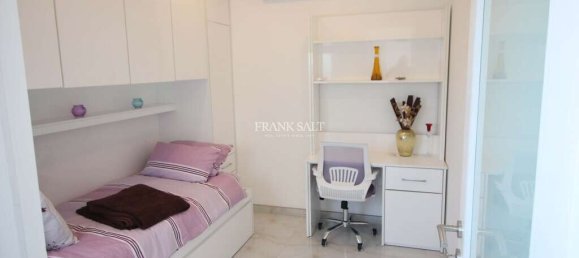 Apartamento de 3 dormitorios en Swieqi, Malta No. 10033 4