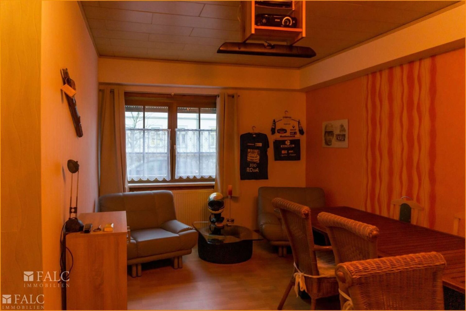 Moradia em banda de 8 divisões em Gotha, Germany N.º 164394