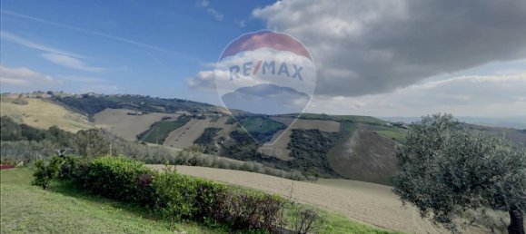 9 rooms House in Castel Frentano, Italy No. 52552 9