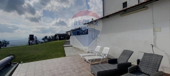 9 rooms House in Castel Frentano, Italy No. 52552 12