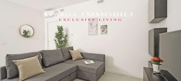 Apartamento de 3 habitaciónes en Desenzano del Garda, Italy No. 38980 10