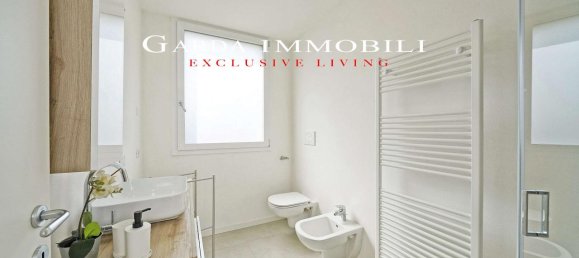 Apartamento de 3 habitaciónes en Desenzano del Garda, Italy No. 38980 23