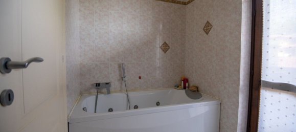 8-salle Villa à Biella, Italy No. 266937 22