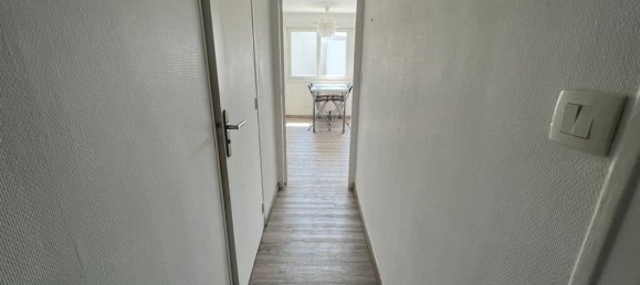2 bedrooms Apartment in Reims, France No. 265274 10