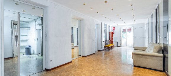 Квартира с 3 спальнями в Мадрид, Испания № 154194 18