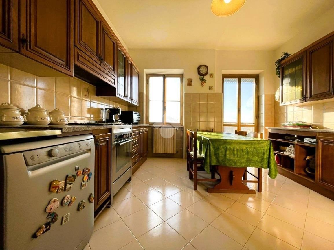 4 bedrooms Villa in Cisterna di Latina, Italy No. 152878