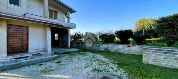 4 bedrooms Villa in Cisterna di Latina, Italy No. 152878 23