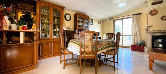 4 bedrooms Villa in Cisterna di Latina, Italy No. 152878 3