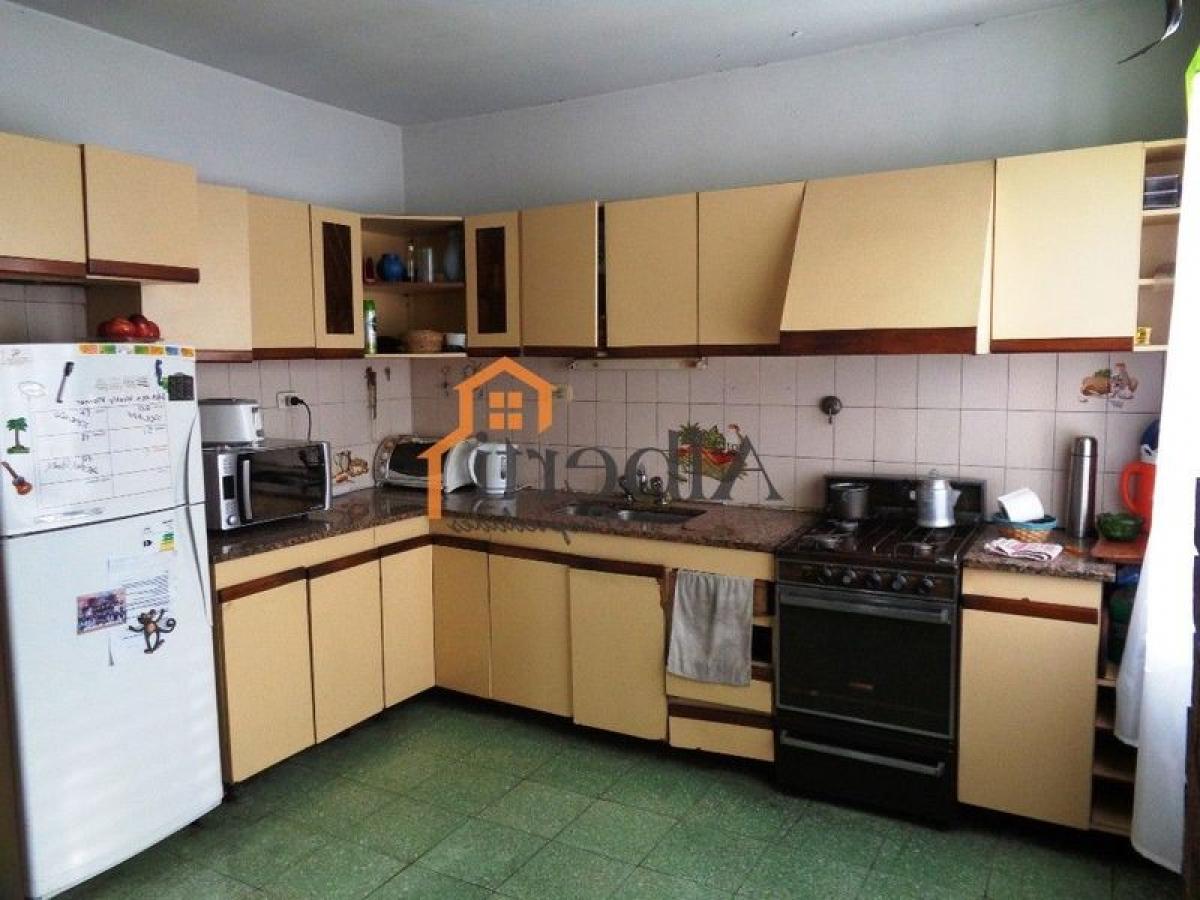 Casa T2 em Moron, Argentina N.º 19821