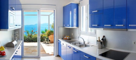 250 m² villa en venta en Corfu, Central Corfu and Diapontian Islands, Corfu, Ionian Islands, Peloponnese, Western Greece and the Ionian, Greece № 7340 11
