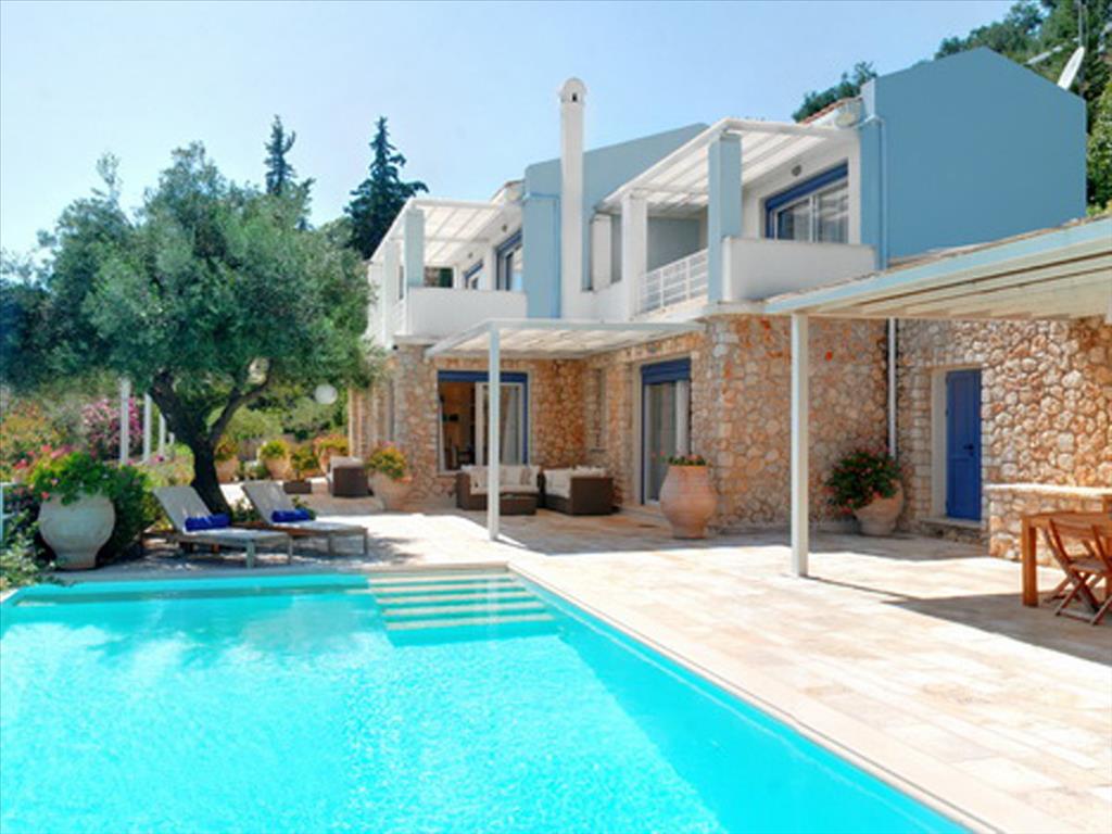 250 m² villa en venta en Corfu, Central Corfu and Diapontian Islands, Corfu, Ionian Islands, Peloponnese, Western Greece and the Ionian, Greece № 7340