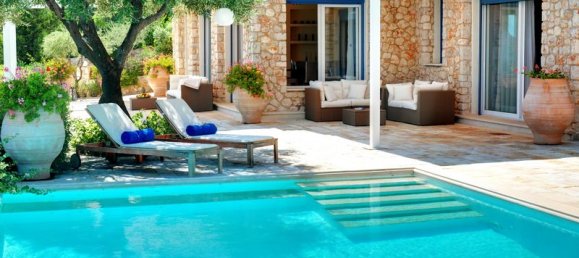 250 m² villa en venta en Corfu, Central Corfu and Diapontian Islands, Corfu, Ionian Islands, Peloponnese, Western Greece and the Ionian, Greece № 7340 3