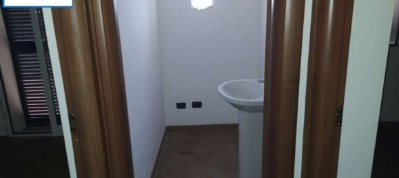 Apartamento de 4 habitaciónes en Pomezia, Italy No. 189969 4