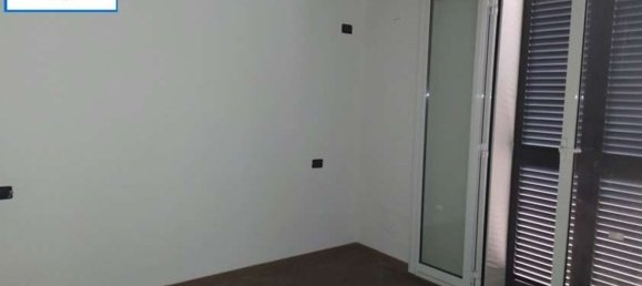 Apartamento de 4 habitaciónes en Pomezia, Italy No. 189969 2