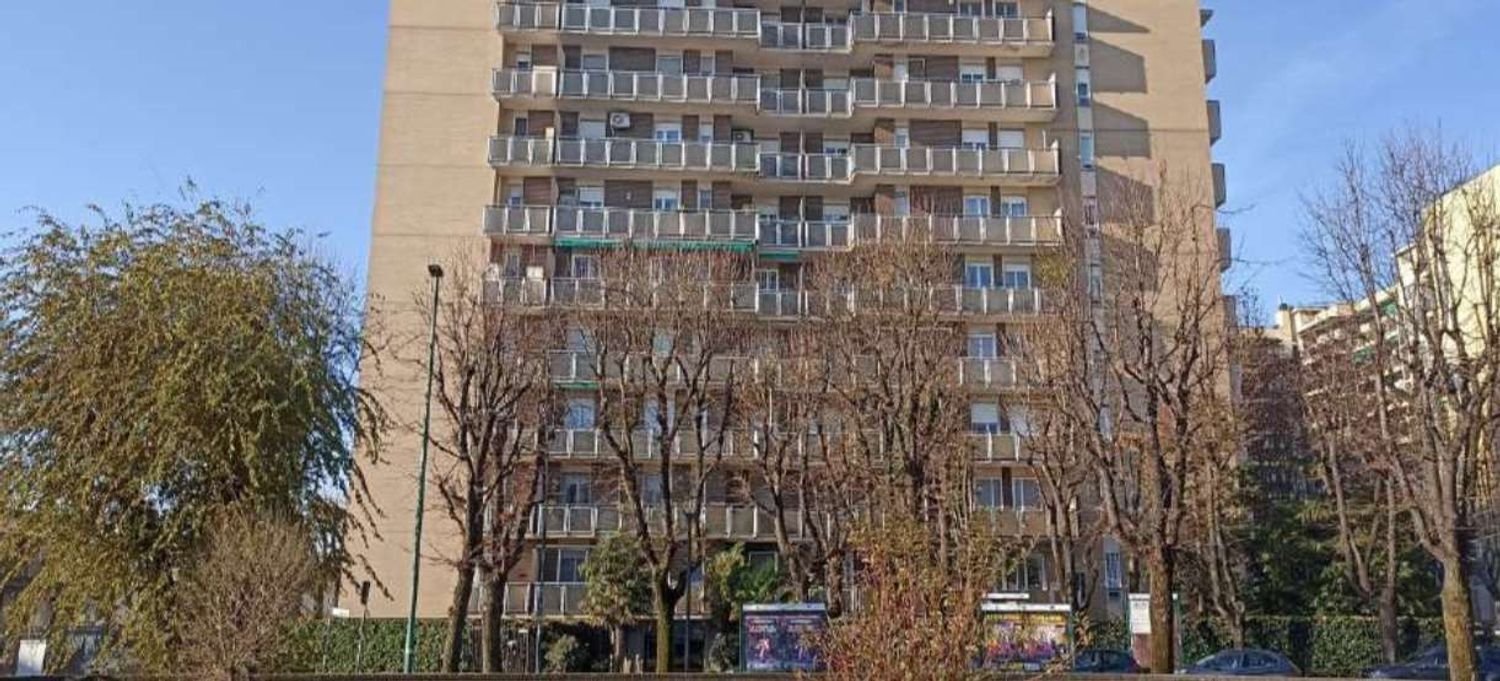 3 rooms Apartment in Cologno Monzese, Italy No. 272348