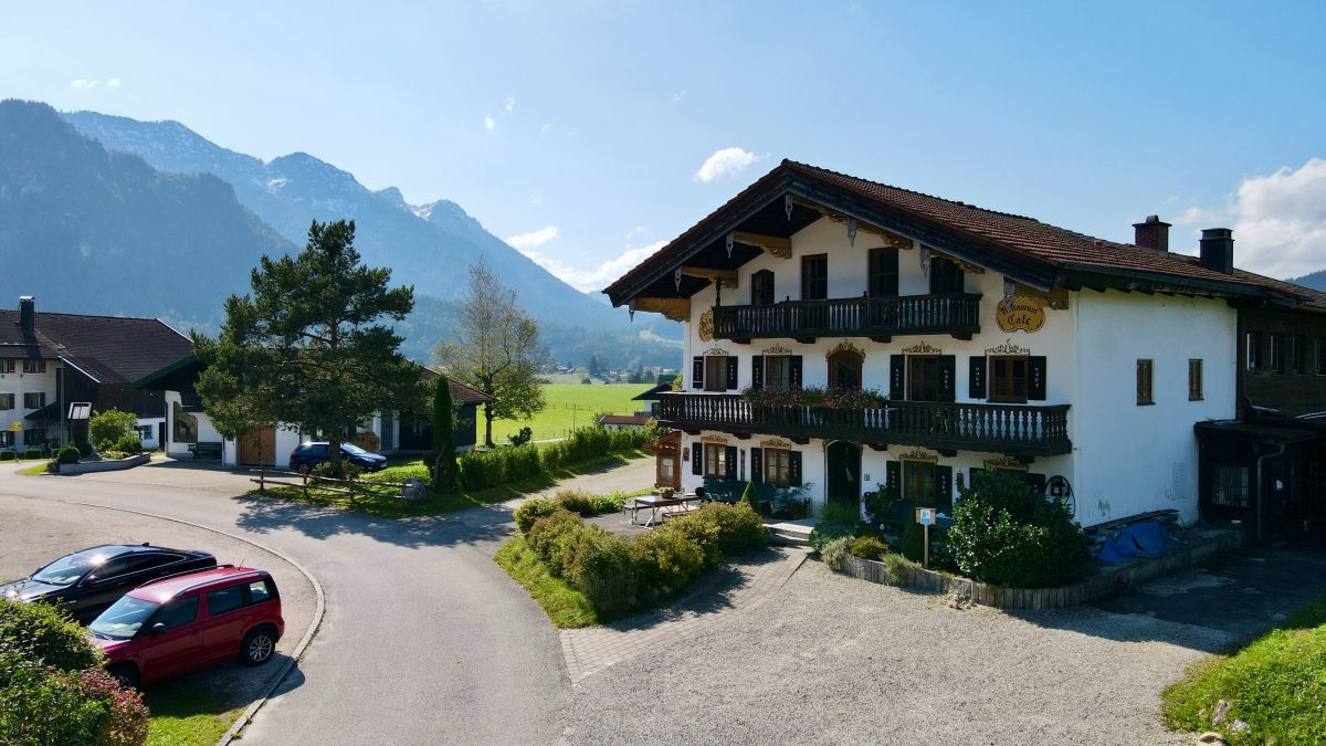 770m² Hotel in Traunstein, Germany No. 153580