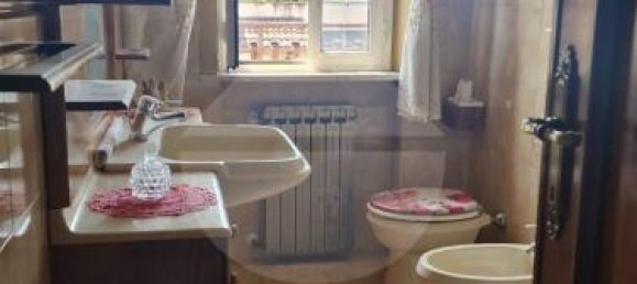 4-salle Appartement à Rome, Italy No. 82113 6