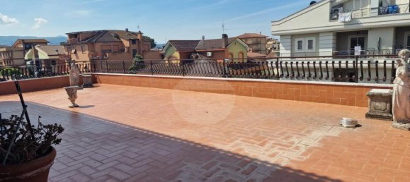 4-salle Appartement à Rome, Italy No. 82113 4