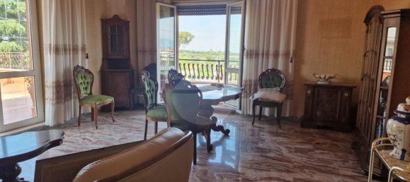 4-salle Appartement à Rome, Italy No. 82113 11