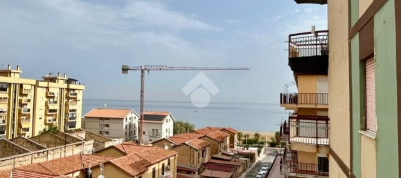 3 bedrooms Apartment in Palermo, Italy No. 315745 7