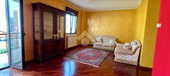 3 bedrooms Apartment in Palermo, Italy No. 315745 4