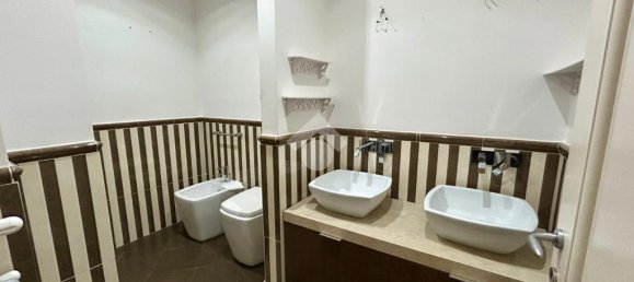 3 bedrooms Apartment in Palermo, Italy No. 315745 18